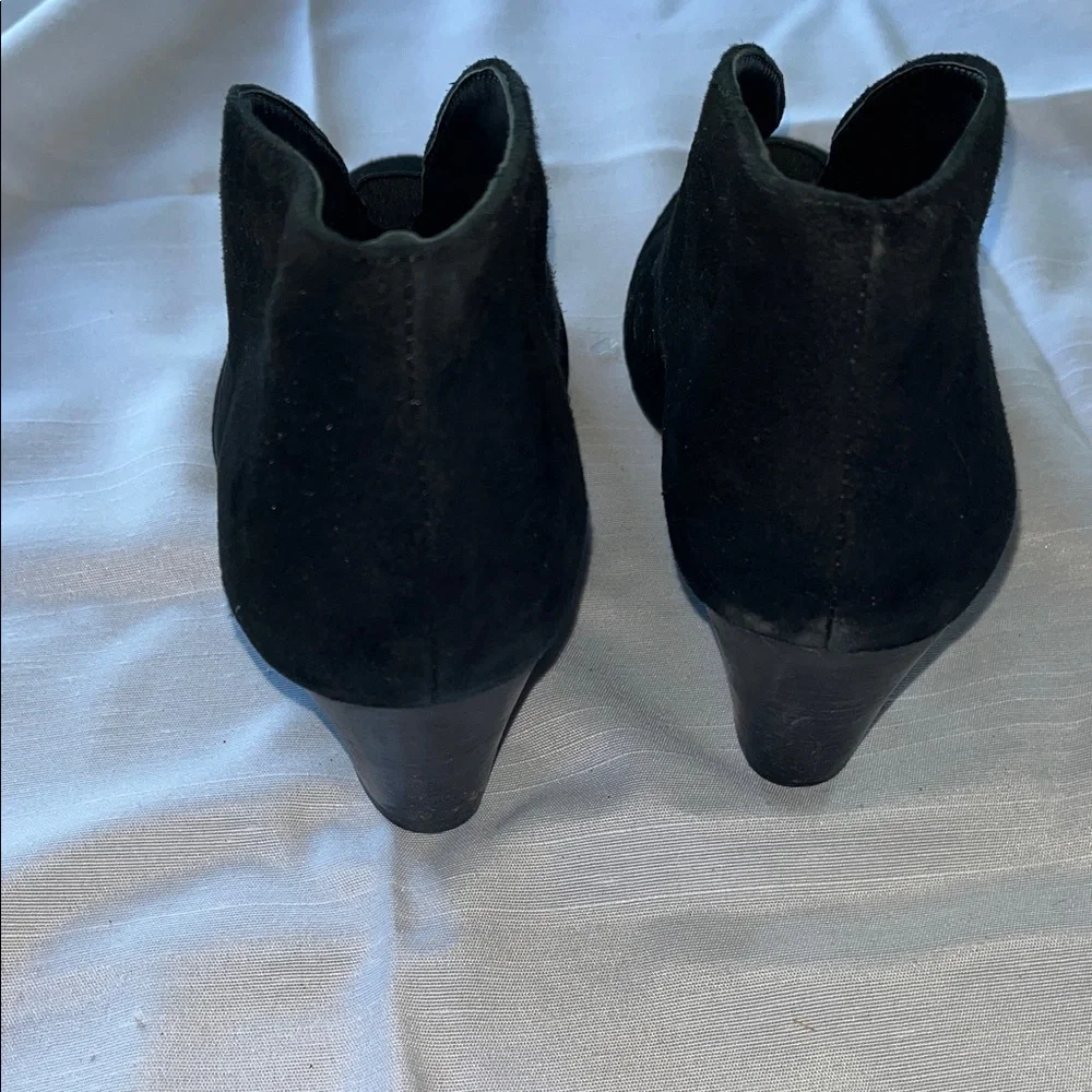 Nurture by Lamaze Women's Elegant Black Booties‎